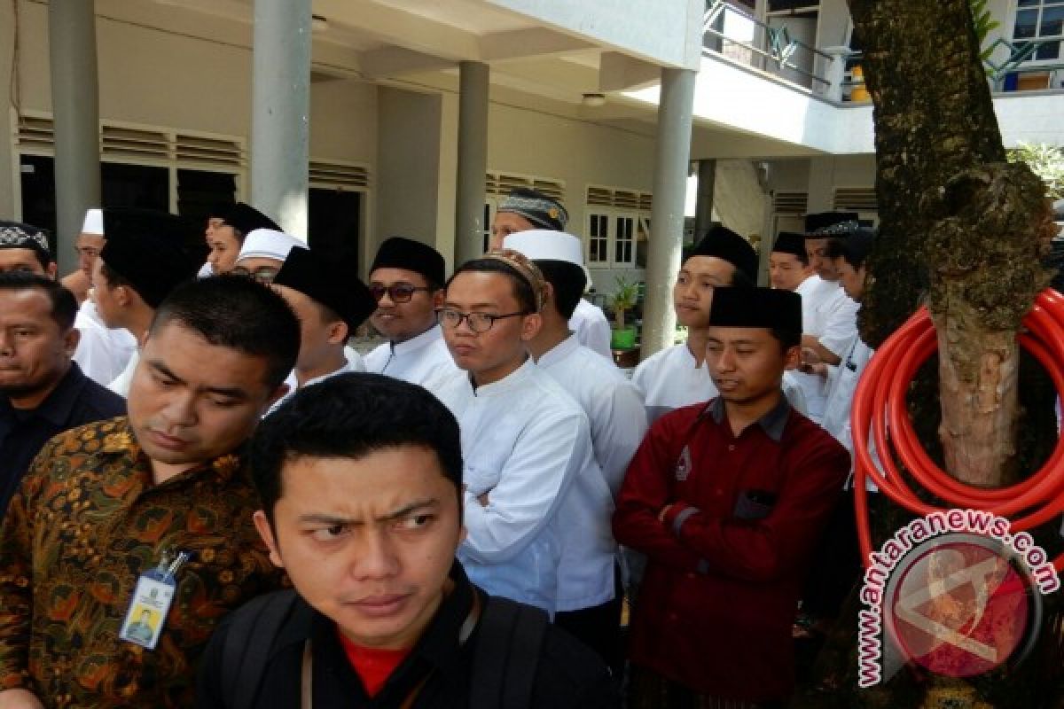 Cerita santri khatam Al Quran untuk Hasyim Muzadi