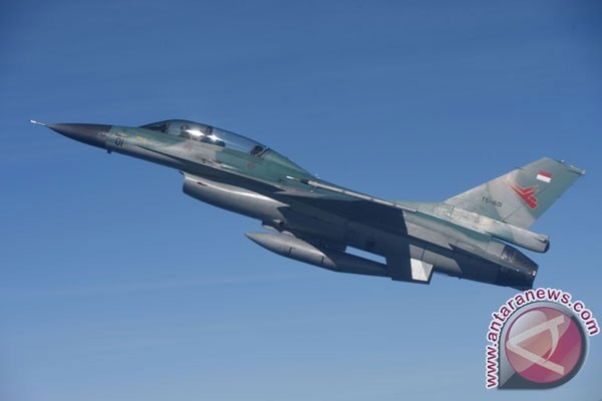 Bambang "Sphynx" Yudhistira raih 2.000 jam terbang F-16 Fighting Falcon