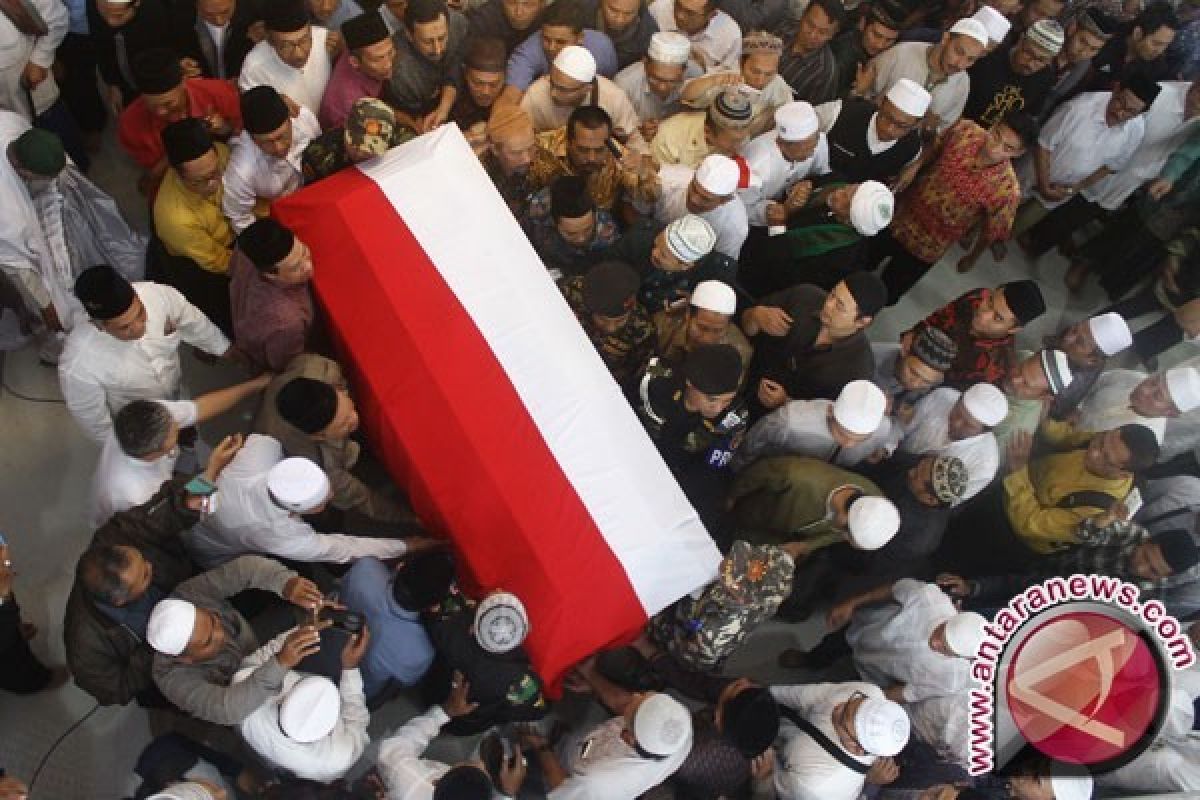 Kedutaan Besar Indonesia di Beirut sholat ghaib untuk KH Hasyim Muzadi