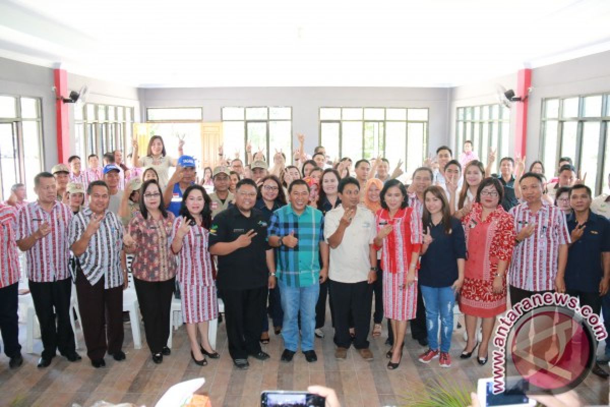 Bupati  Minahasa Tenggara Apresiasi Para Pekerja Sosial