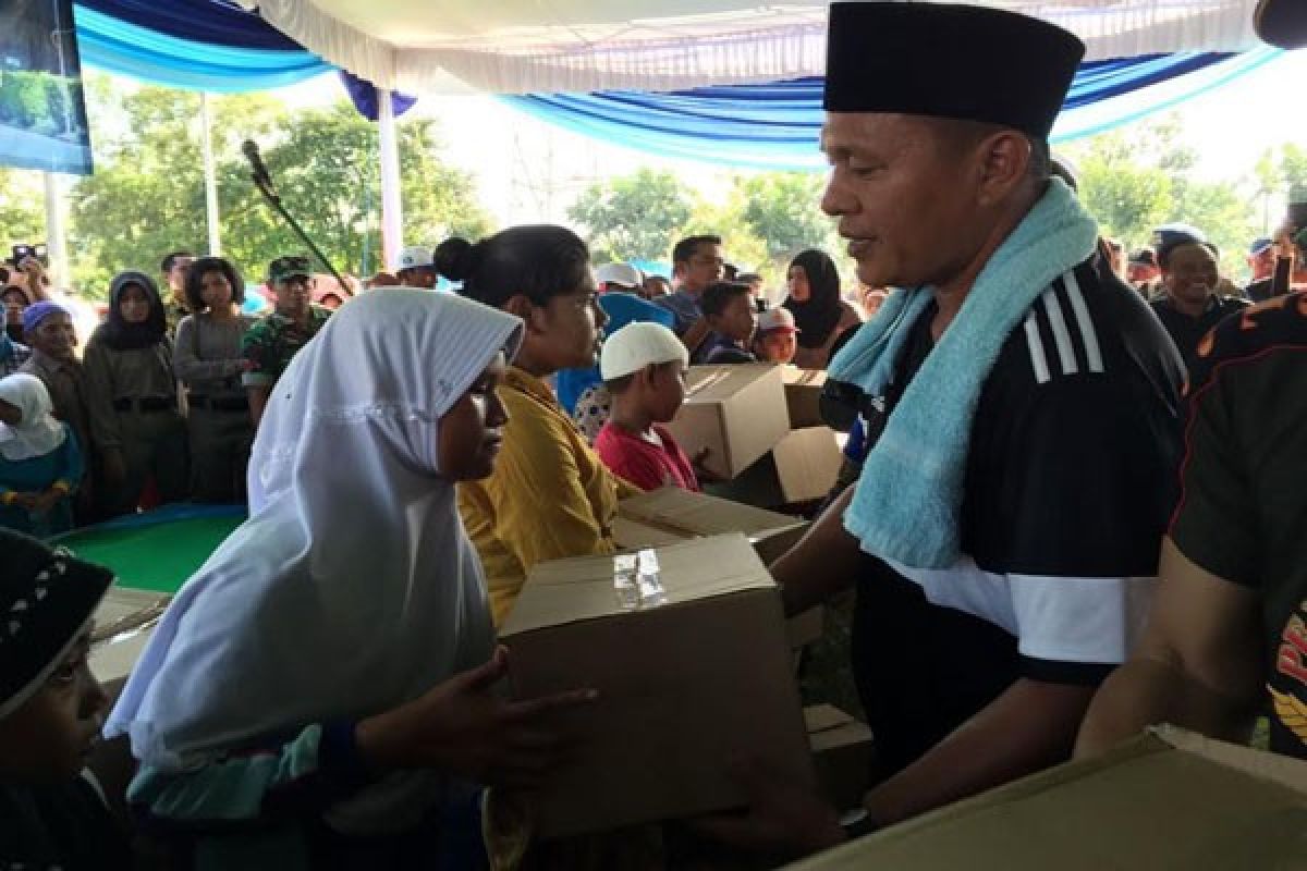 Ratusan Anak Yatim Piatu Dapat Santunan 