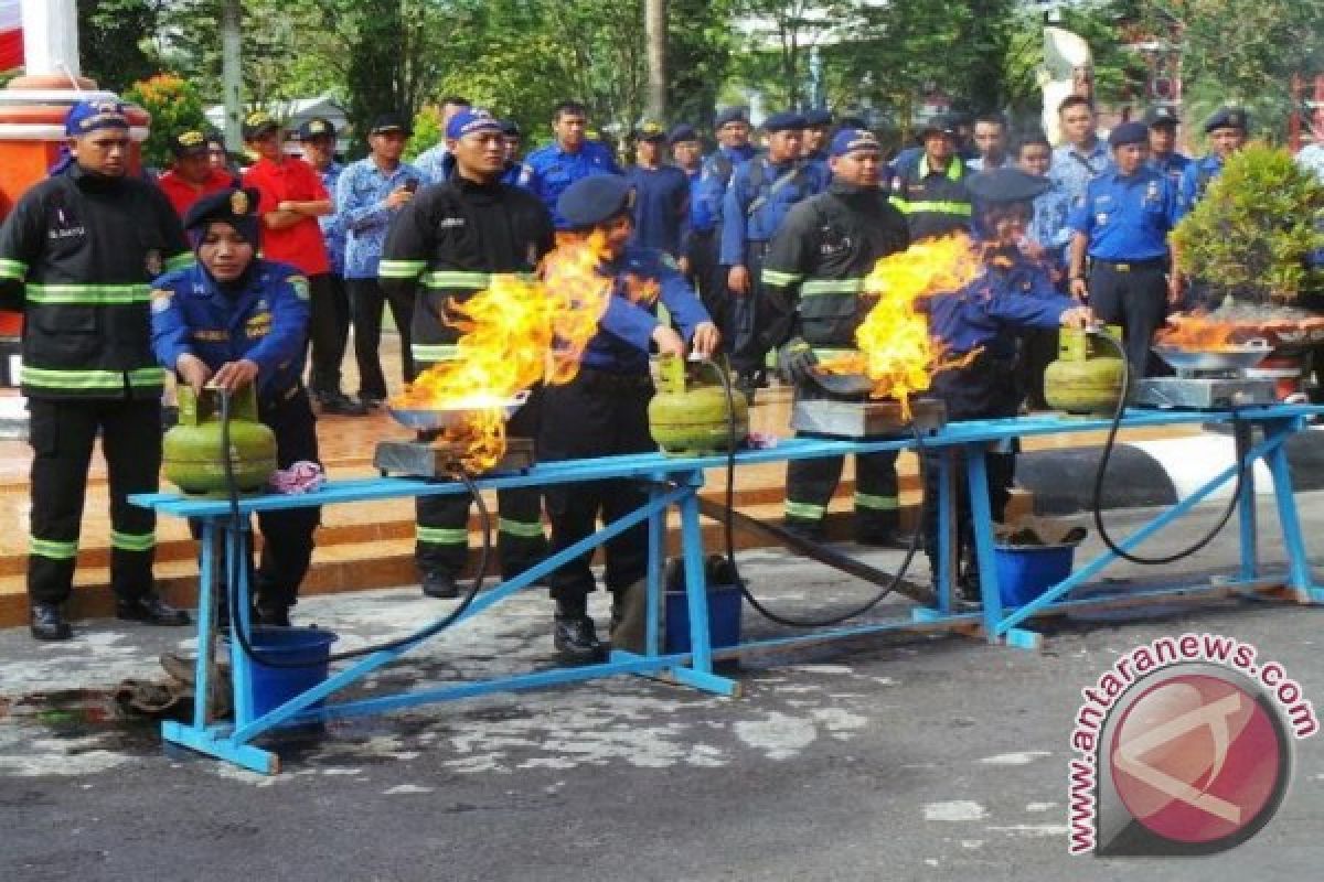 Damkar Kotawaringin Timur Tingkatkan Kemampuan Personel 