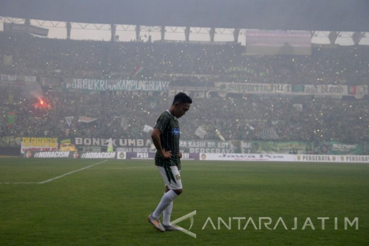 Dispora Surabaya Cek Kelayakan Rumput Stadion GBT