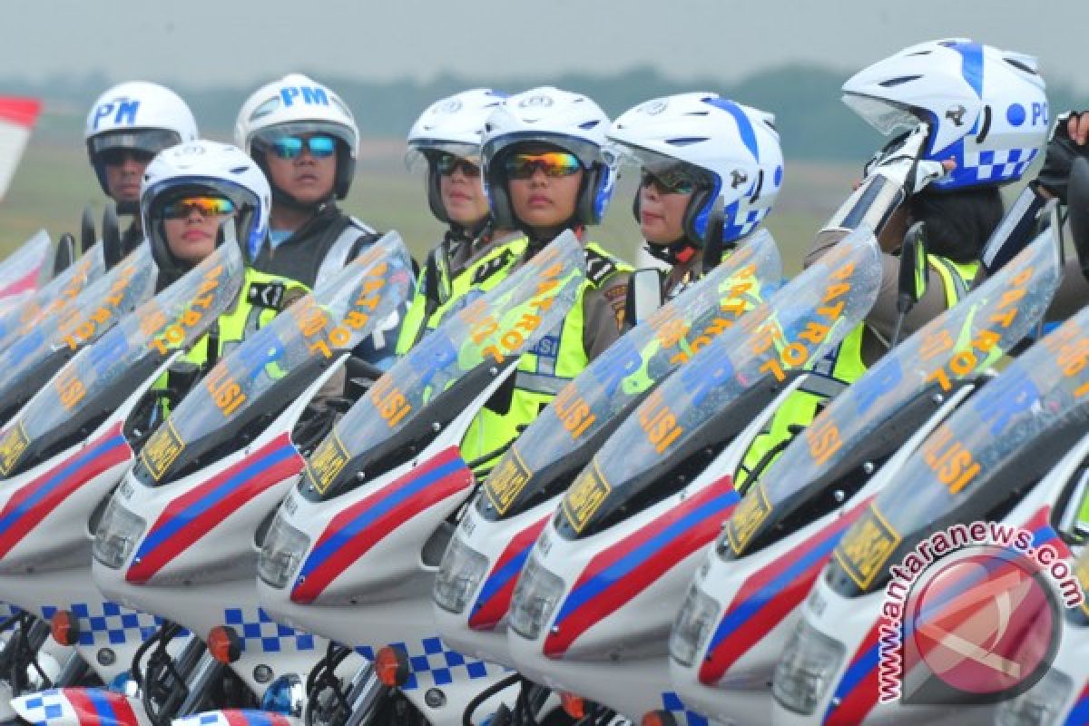 Polisi bengkulu tengah tindak sopir mobil barang