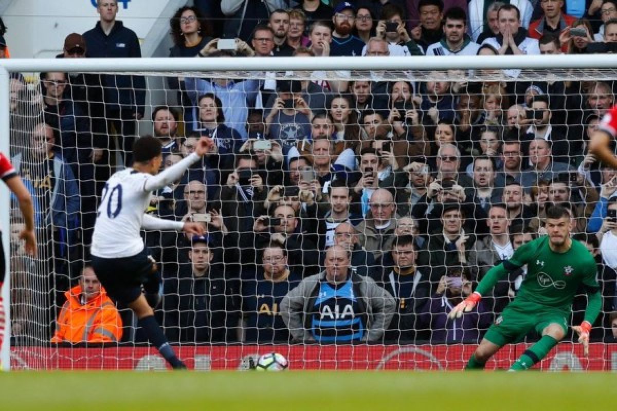 Kalahkan Southampton 2-1, Tottenham pangkas jarak poin dari Chelsea