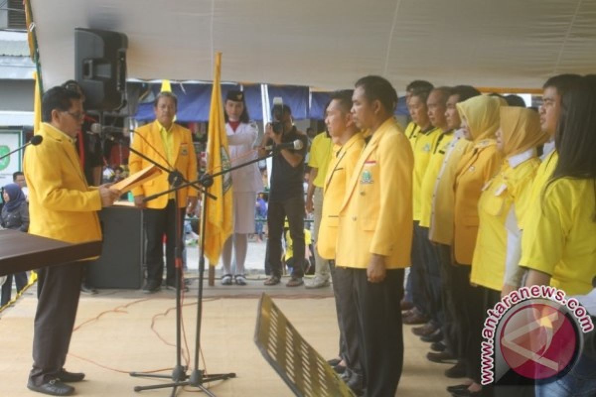 Pengurus Golkar Sukamara Dilantik, Kader Maju Pilkada Dipersilakan