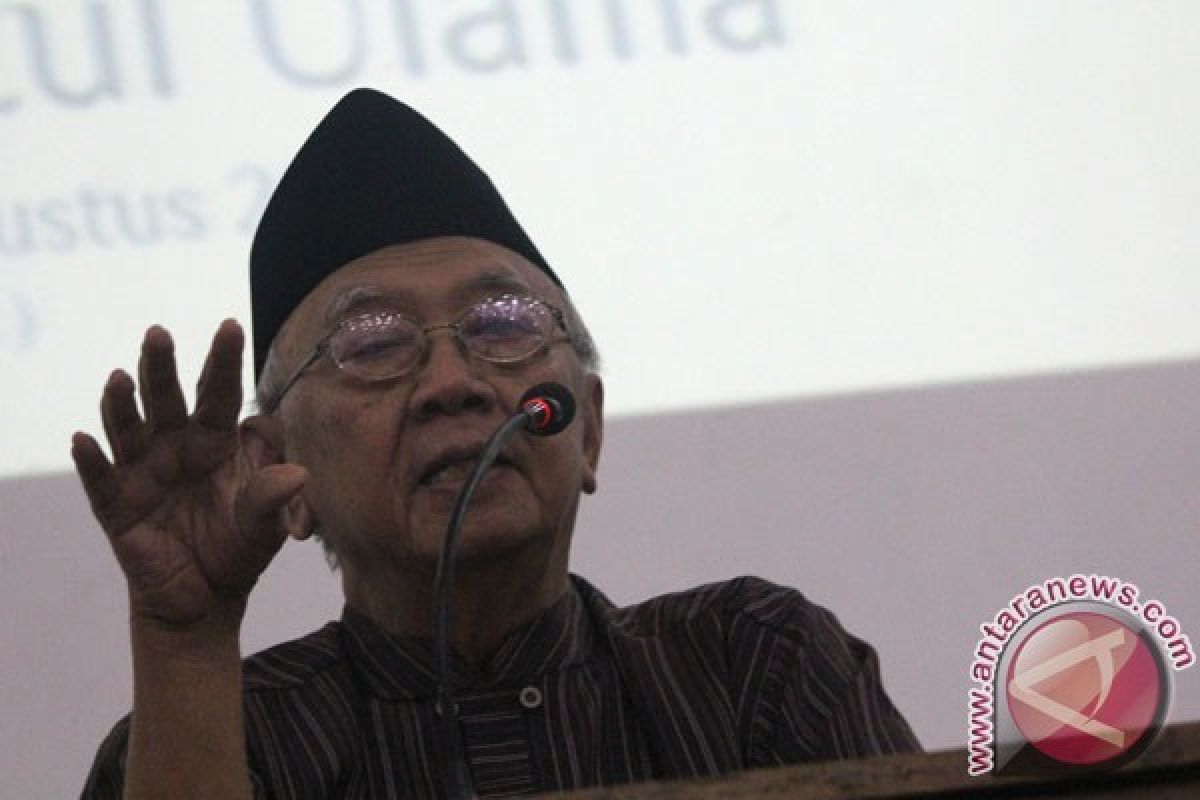 Gus Sholah: Pesantren Pembentuk Patriotisme Indonesia
