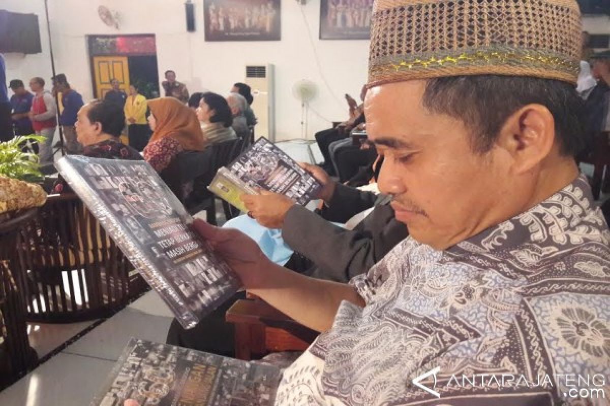 Resensi Buku - Wayang, Sepenggal Kenangan yang Tak Terlepas