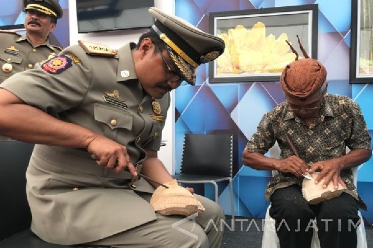 Wagub Jatim Resmikan Ruang Pamer UMKM Pasuruan