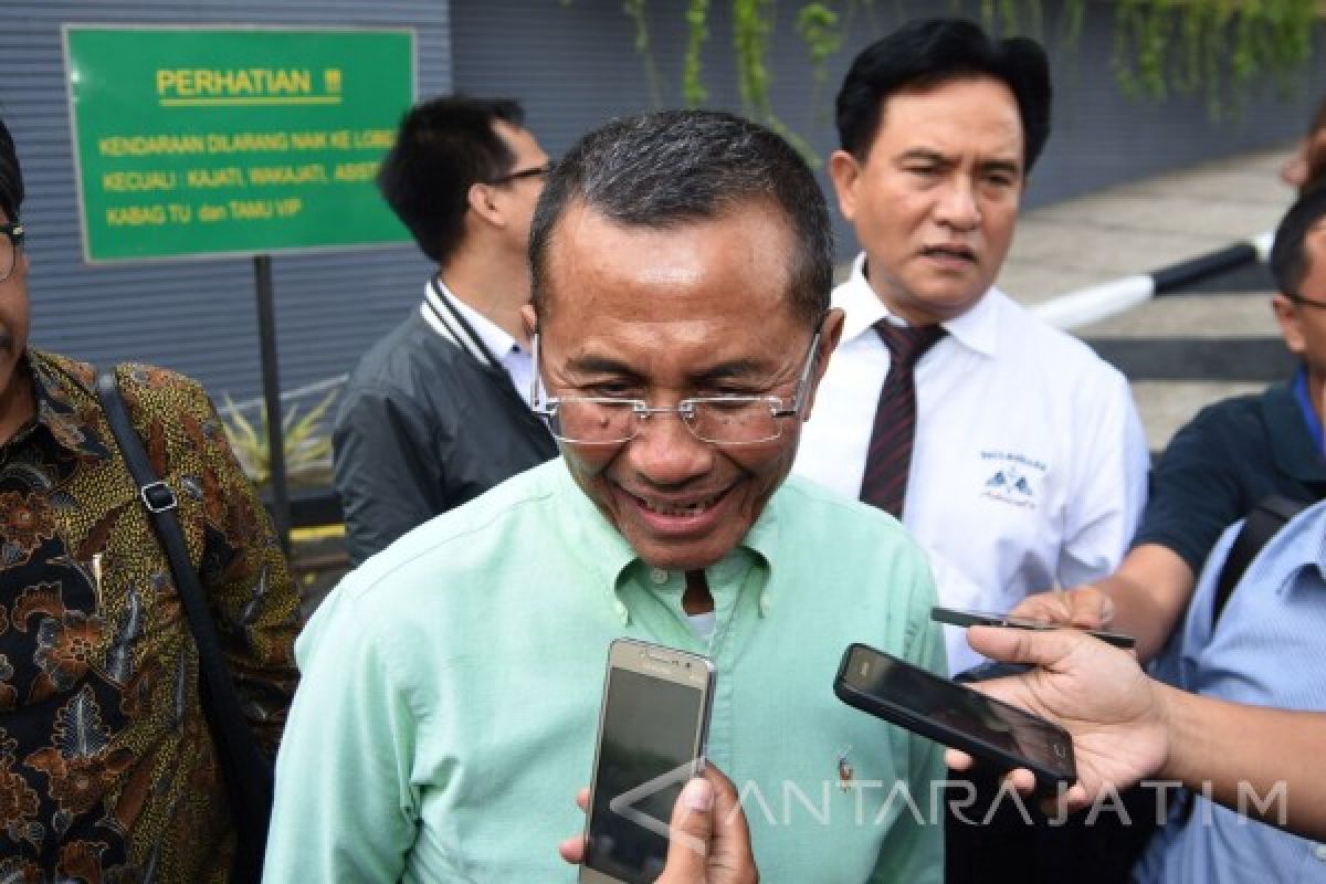 Dahlan Iskan Datangi Kejati terkait Mobil Listrik