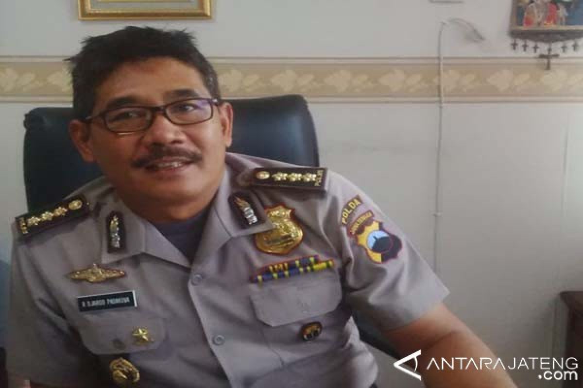 Polisi Bongkar Praktik Striptease di Resosialisasi Argorejo Semarang