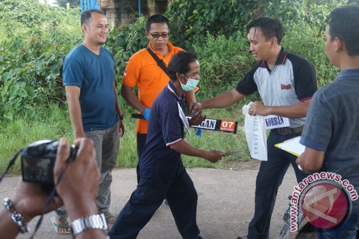 Mayat Tergeletak di Bawah Jembatan Pulau Petak, Ternyata Pencuri Ayam Ditusuk