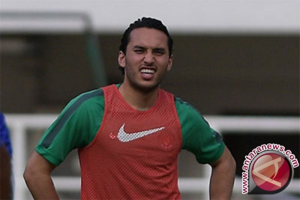 PSSI Bantu Pengobatan Ezra Walian