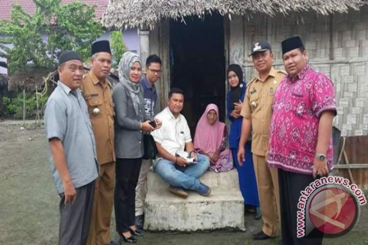 KNPI Labura Bedah Rumah Warga