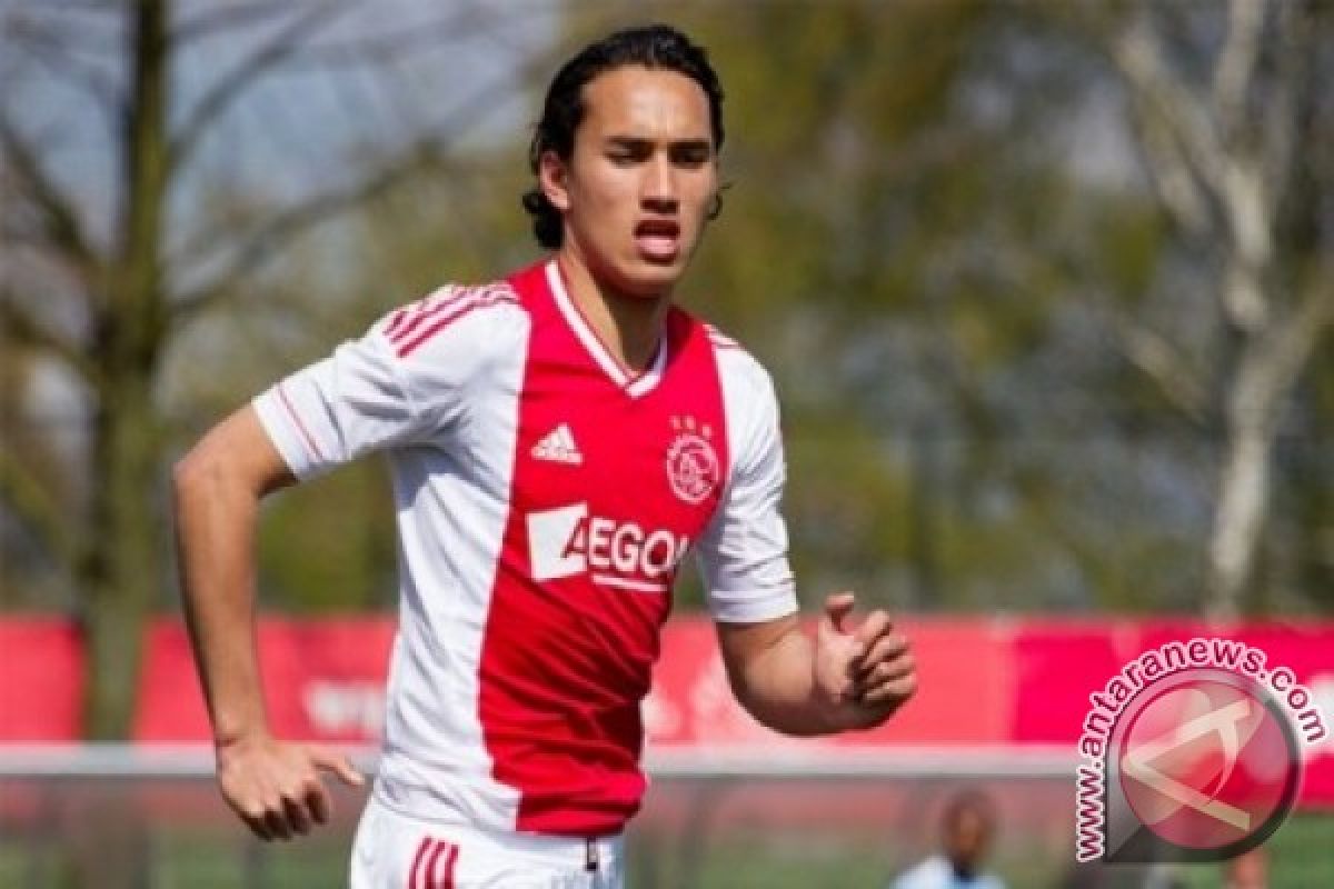 Ezra Walian Resmi WNI Untuk Perkuat Timnas