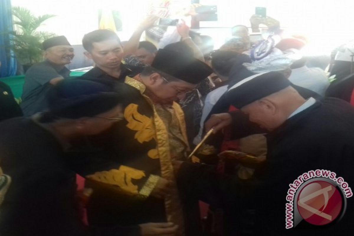 Menag Dianugerahi Gelar "La Ode" Kesultanan Buton 