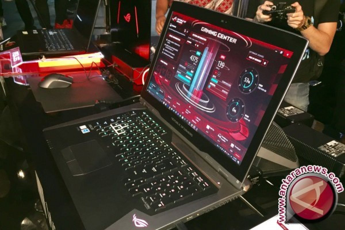 Wow Keren! Notebook Gaming ROG GX800 Asus Seharga Mobil