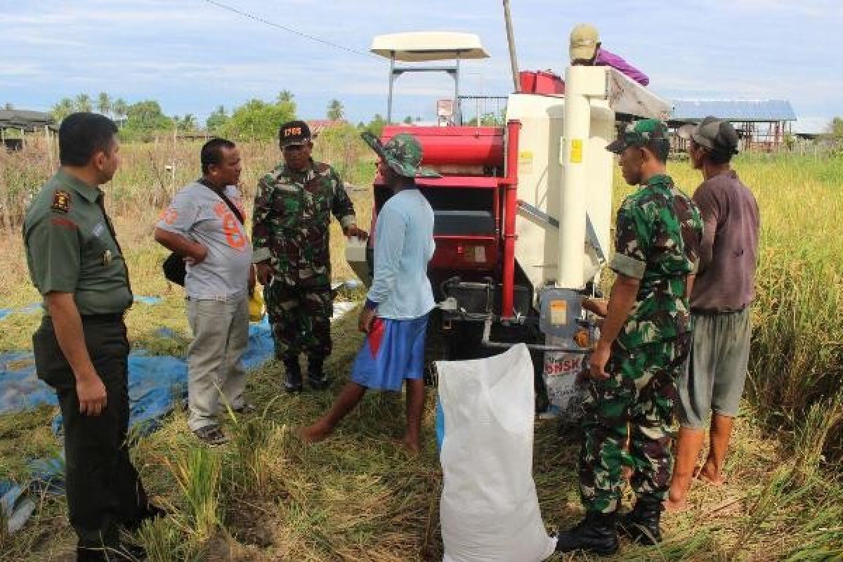 Dandim Paniai serap aspirasi petani terkait program swasembada pangan