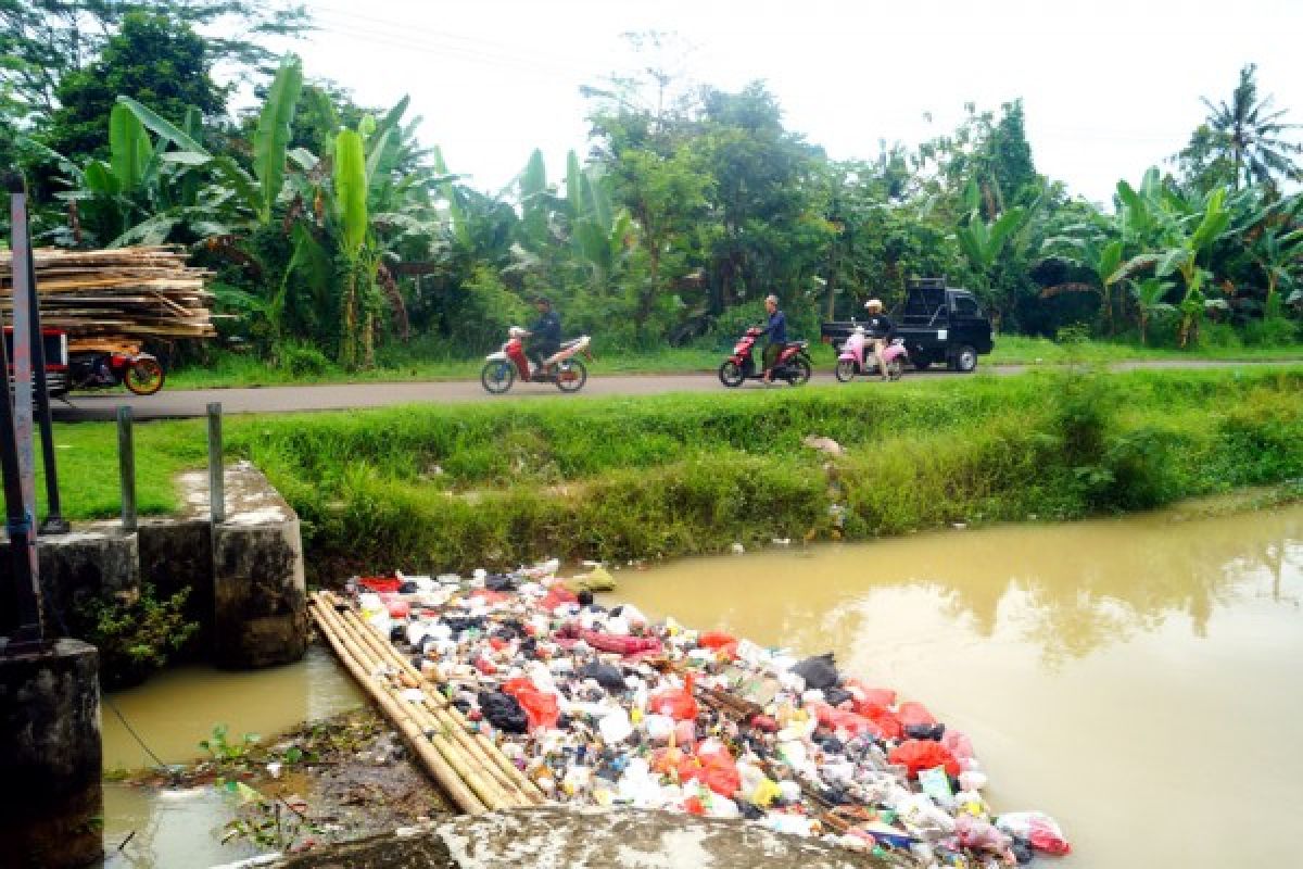 Bupati Lebak Ajak Warga Jaga Kebersihan Lingkungan