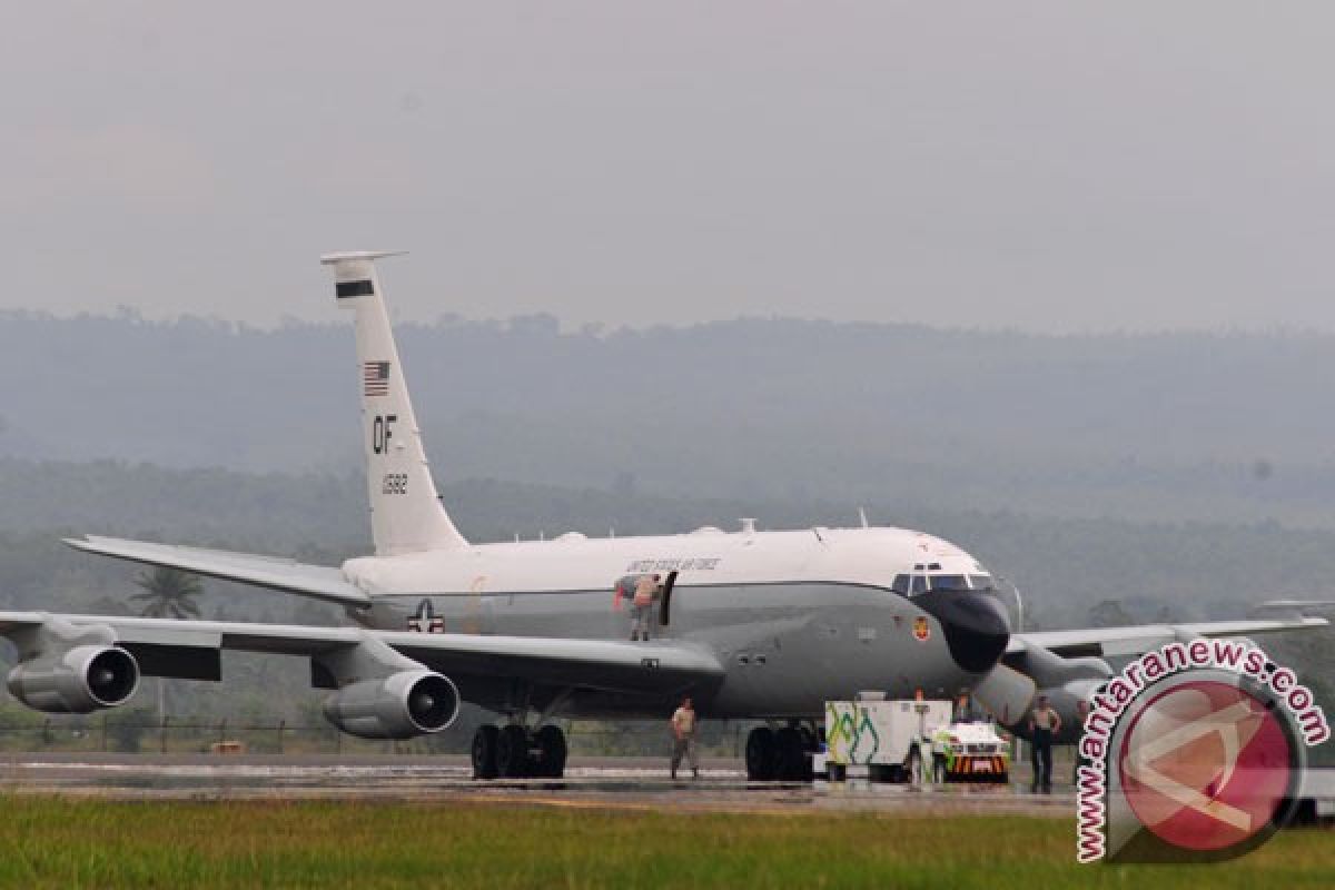 Perbaikan pesawat militer AS tunggu kiriman mesin