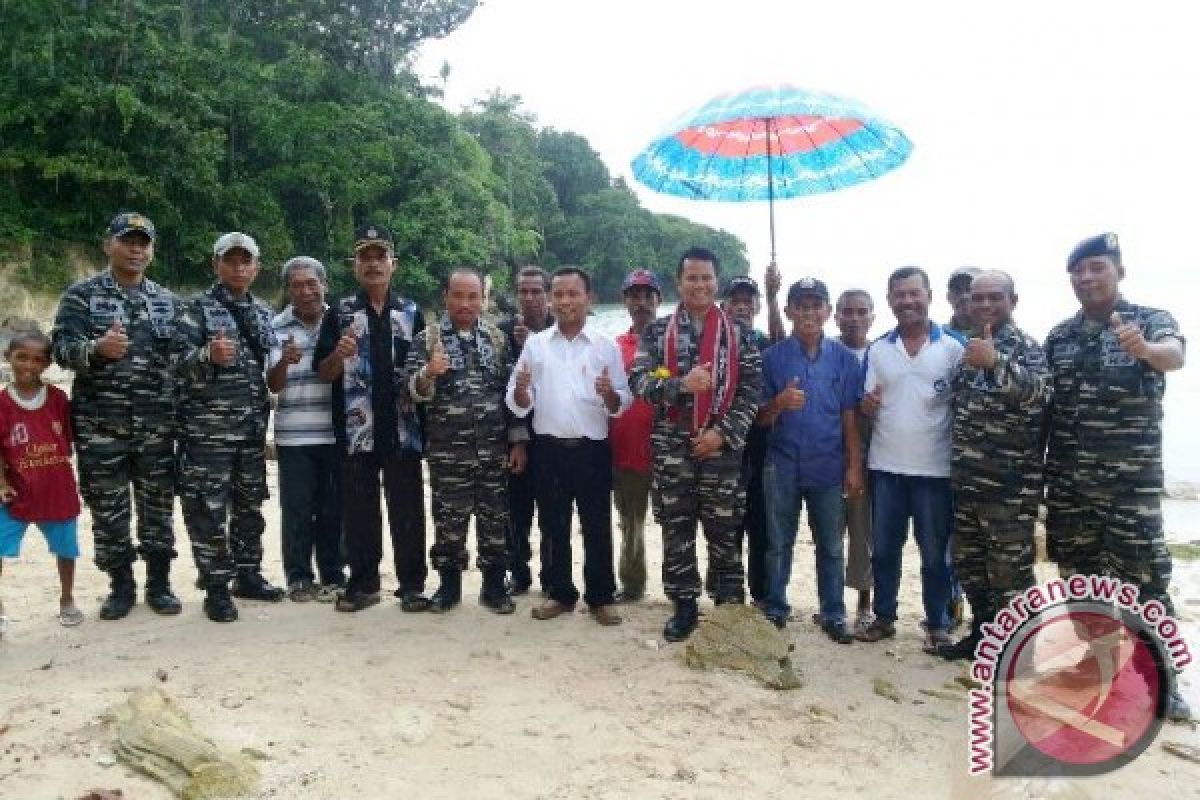 Danlanal Minta Pemkab MTB Rawat Pantai Soekarno