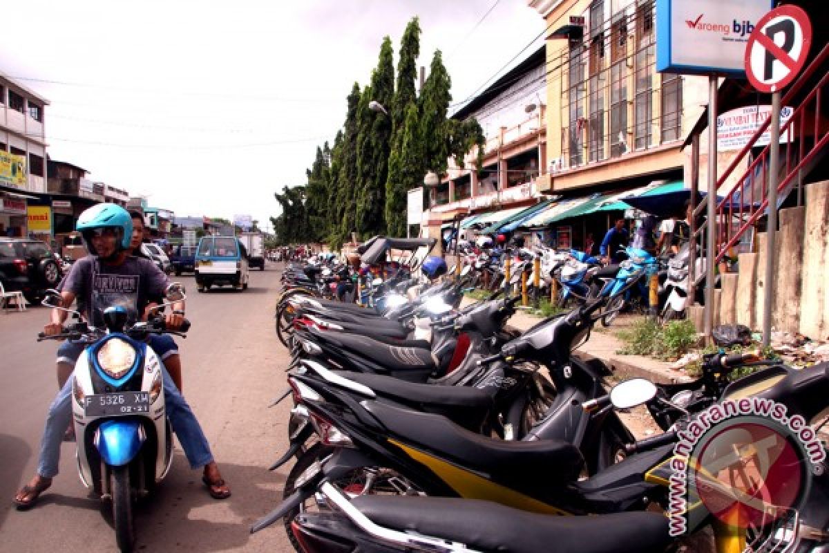 Polisi Tangerang bekuk pencuri motor miliki senjata api