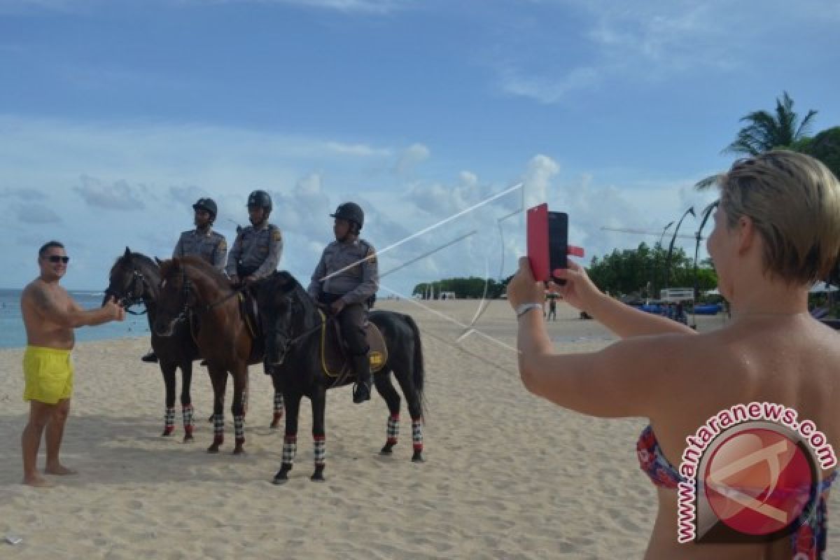 Wisatawan Arab Saudi cedera tulang belakang  terjatuh saat berkuda