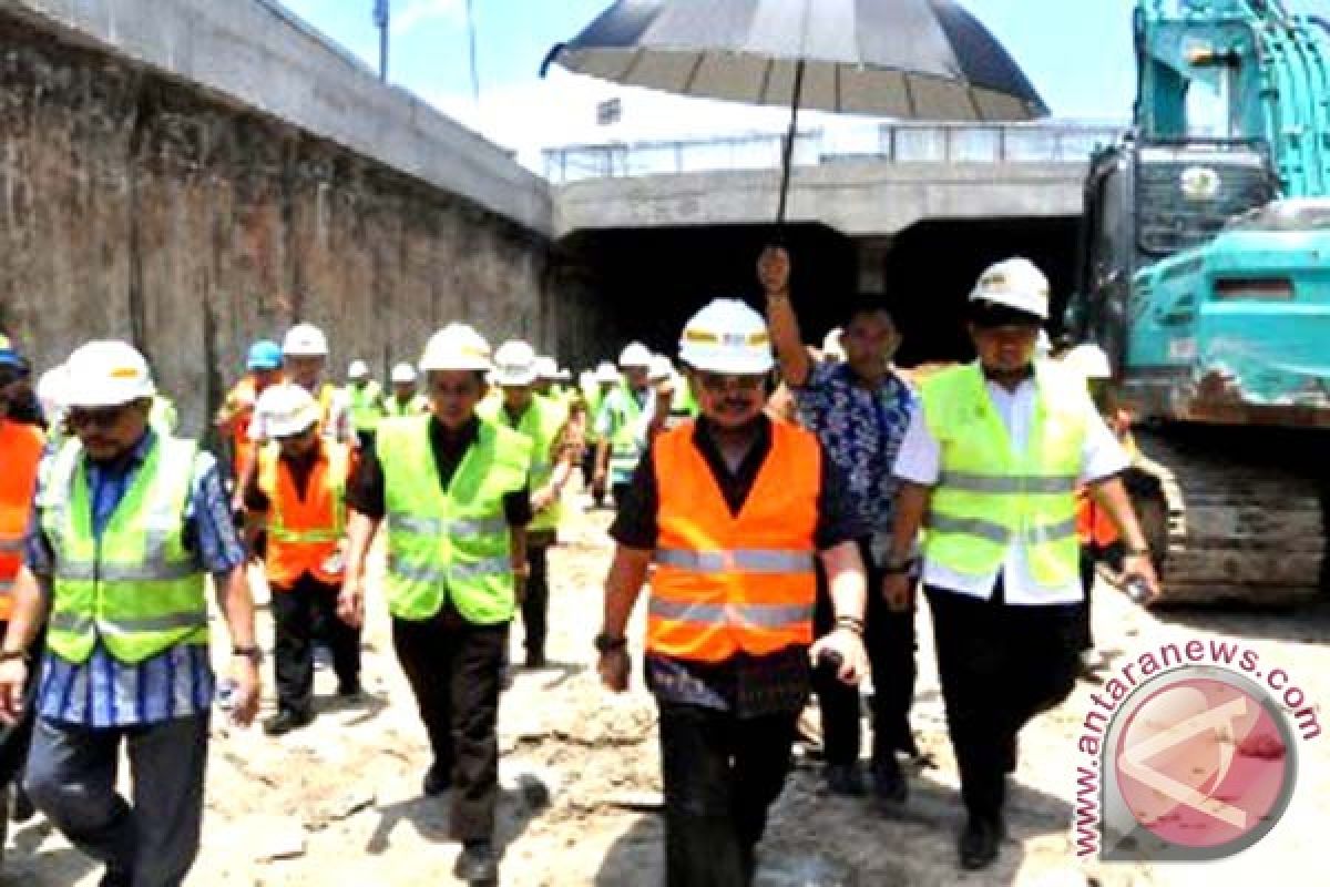 Terowongan "underpass" Simpang Lima Mandai Berhasil Tembus 