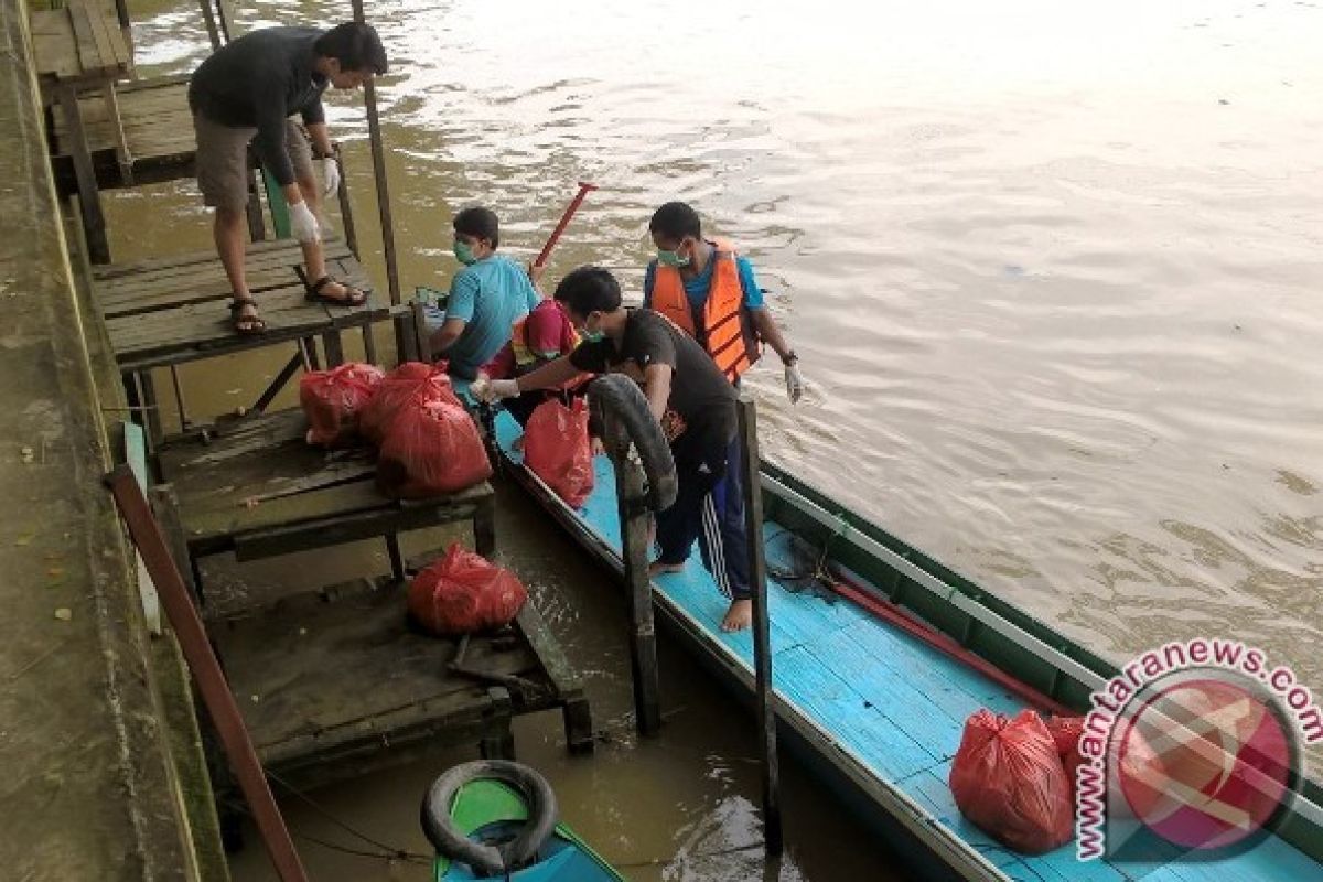 Pemerintah dan Masyarakat Lakukan Pembiaran Sungai