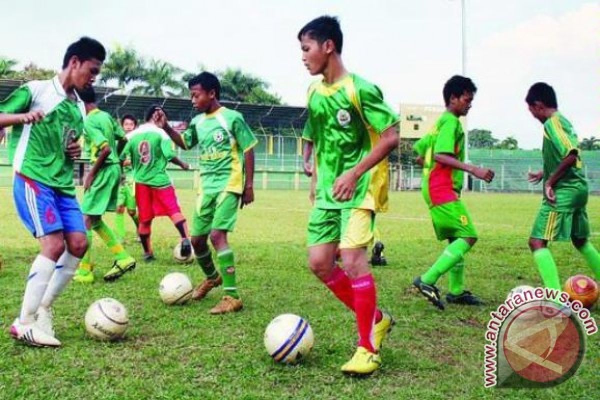 Mari Dukung! Bupati Seruyan Ingin Dirikan Sekolah Sepak Bola 