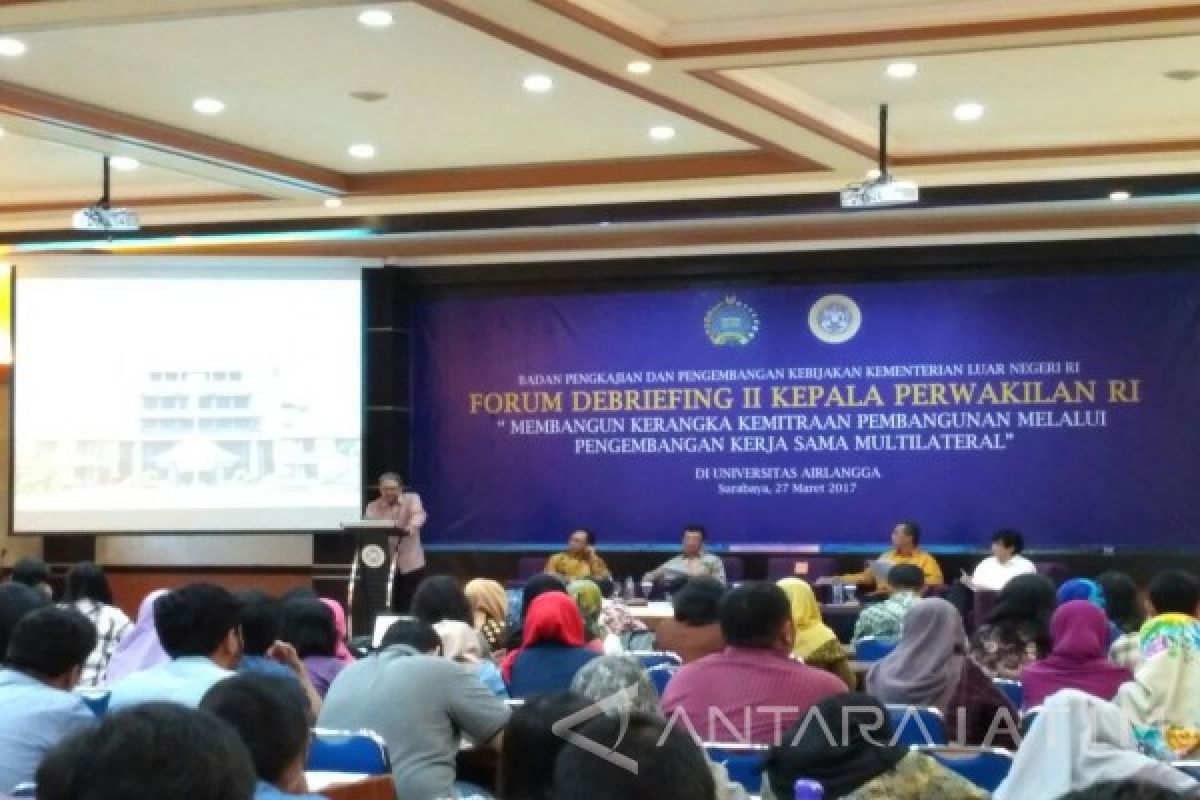 Mantan Dubes Indonesia Beri Kuliah Umum di Unair