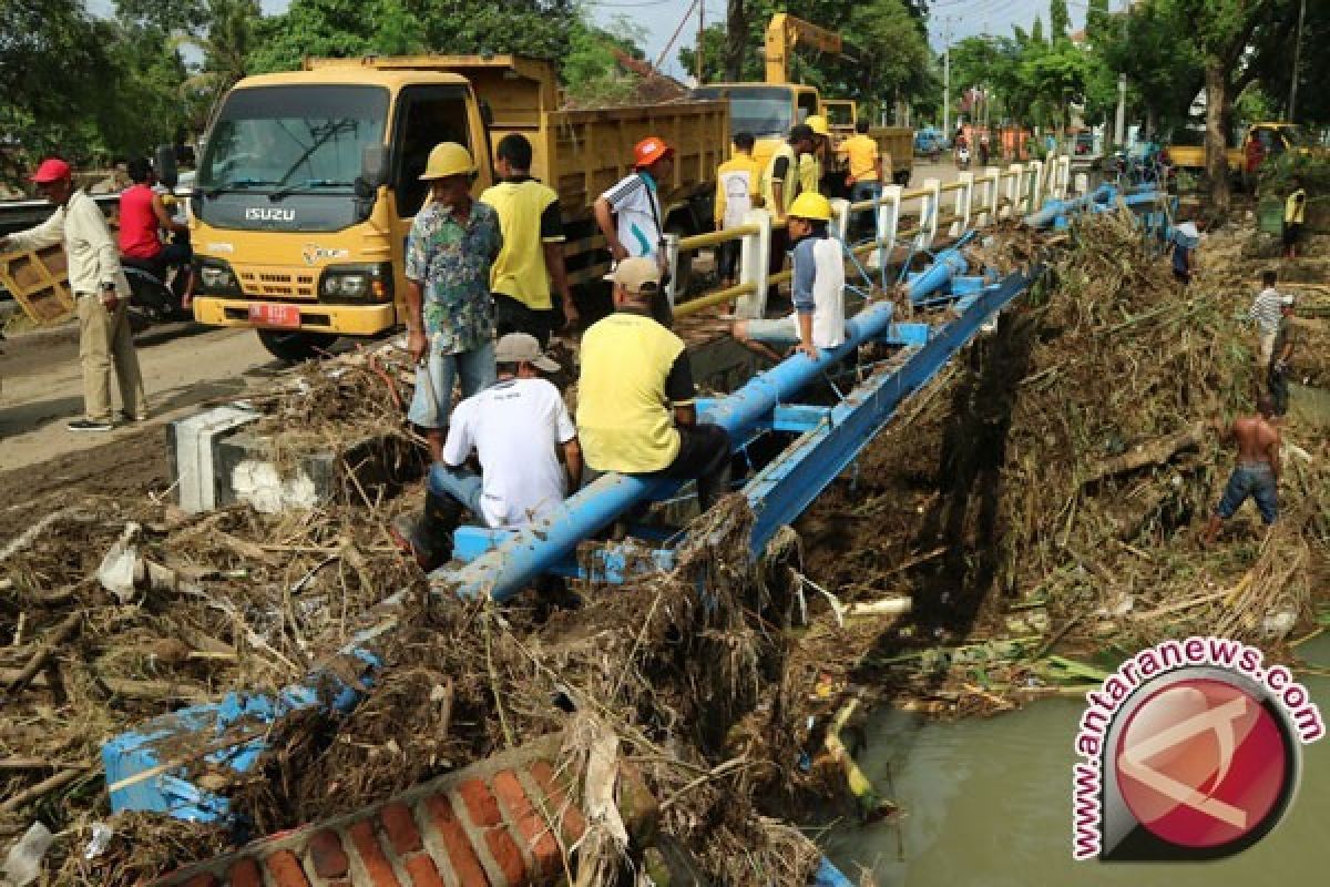 Dinsos NTB Suplai Bantuan Banjir Bima