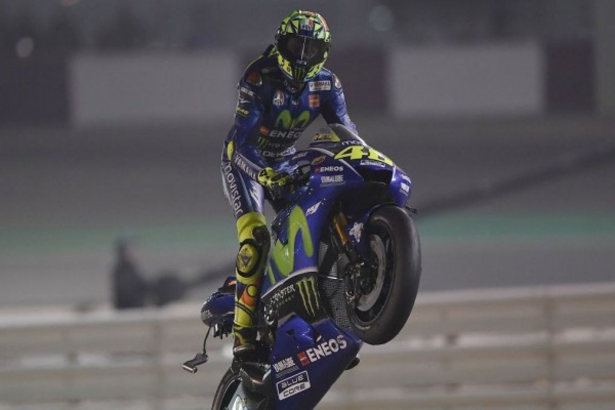 Rossi gembira meski di posisi ketiga 