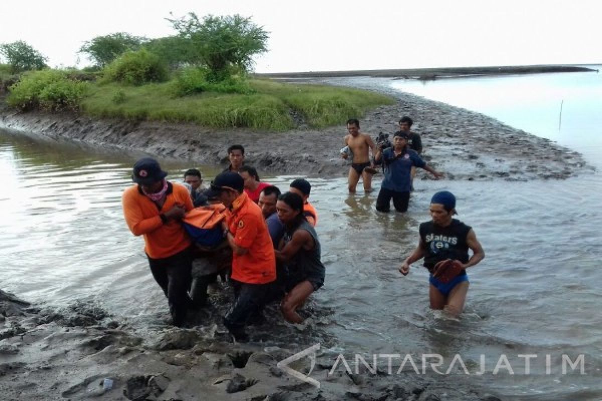 Pemancing Asal Bondowoso Tenggelam di Pantai Situbondo Ditemukan Tewas 