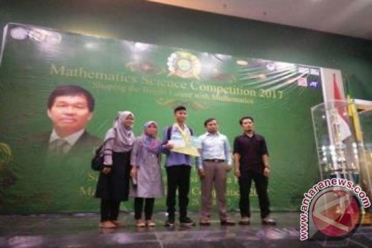 Siswa Darul Mursyid Juara Mathematics Science Competition