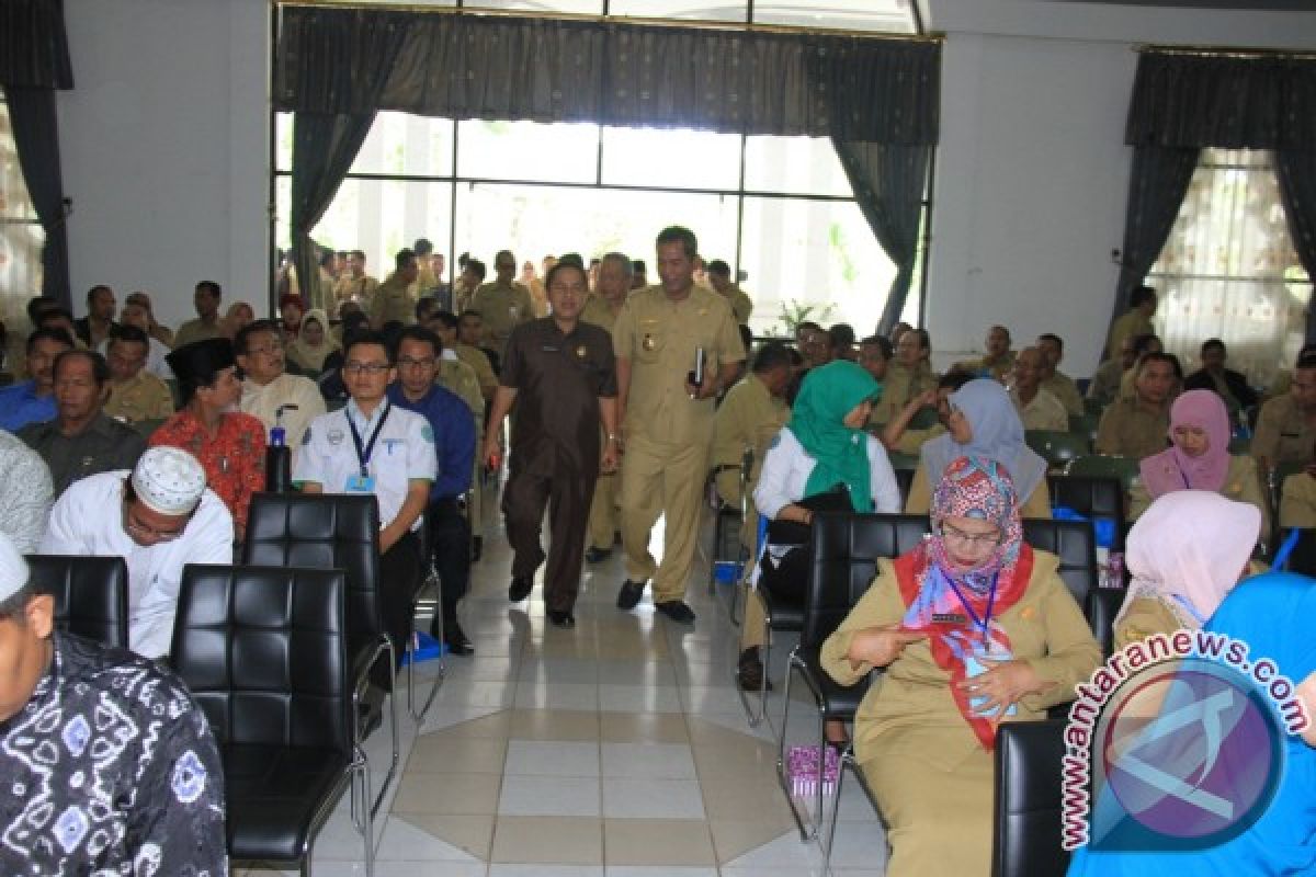  Pemkot Kediri Rencanakan Beri Tambahan Penghasilan PNS      