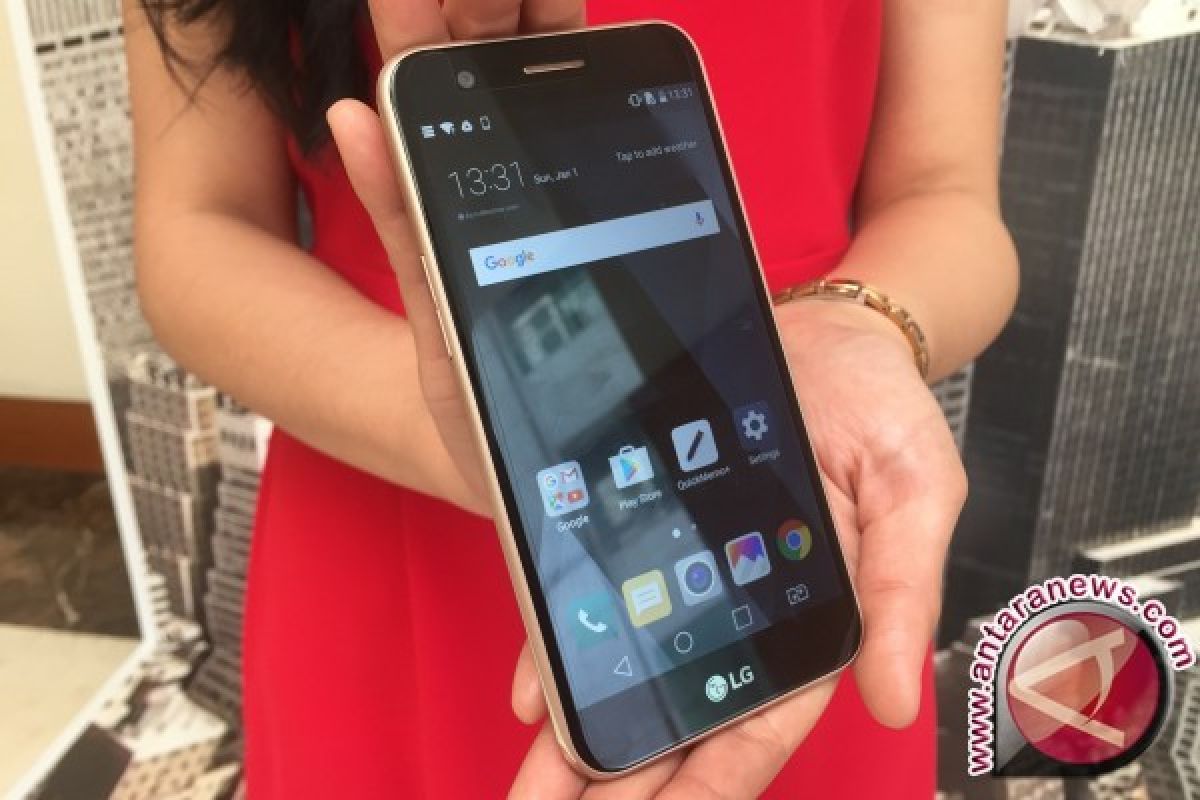 LG Luncurkan Tipe Baru LG K10 2017 di Pasar Indonesia