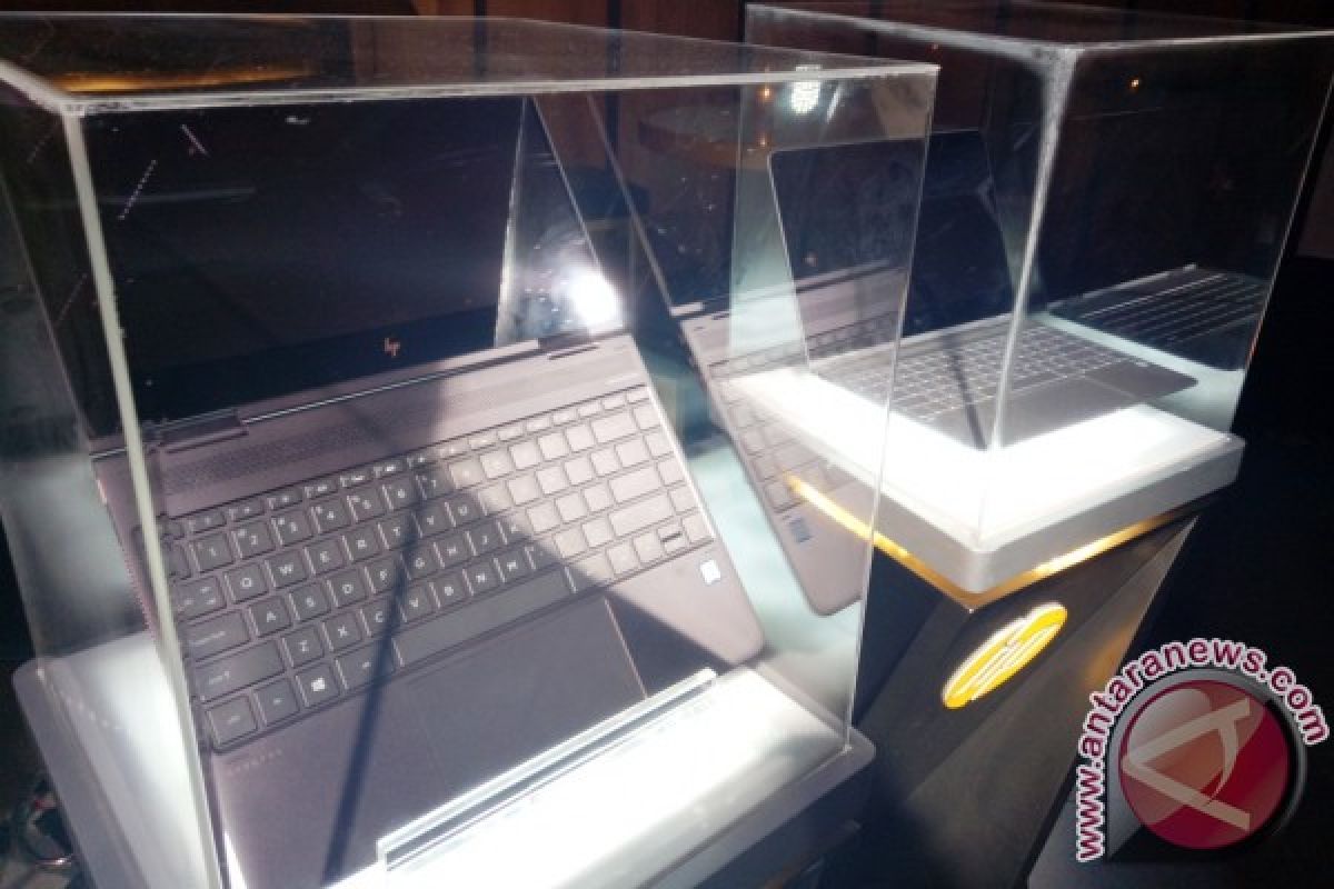 HP Spectre x360, notebook berkekuatan baterai hingga 15 jam