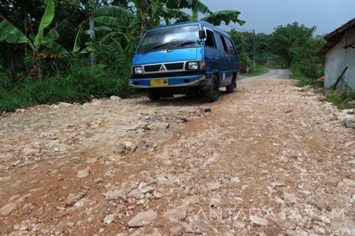 Pemkab Tuban akan Cek Izin Penambangan Pasir