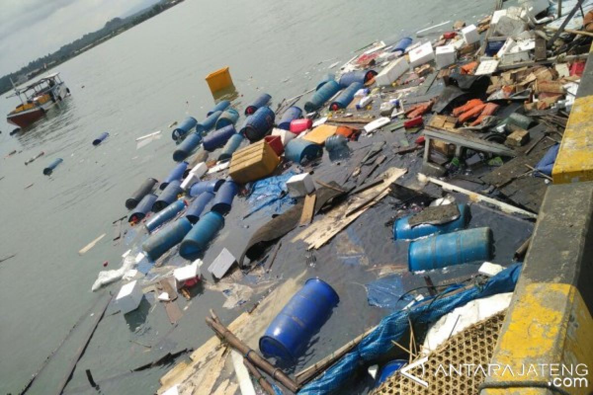 Kapal Pengangkut BBM yang Meledak Miliki SPB