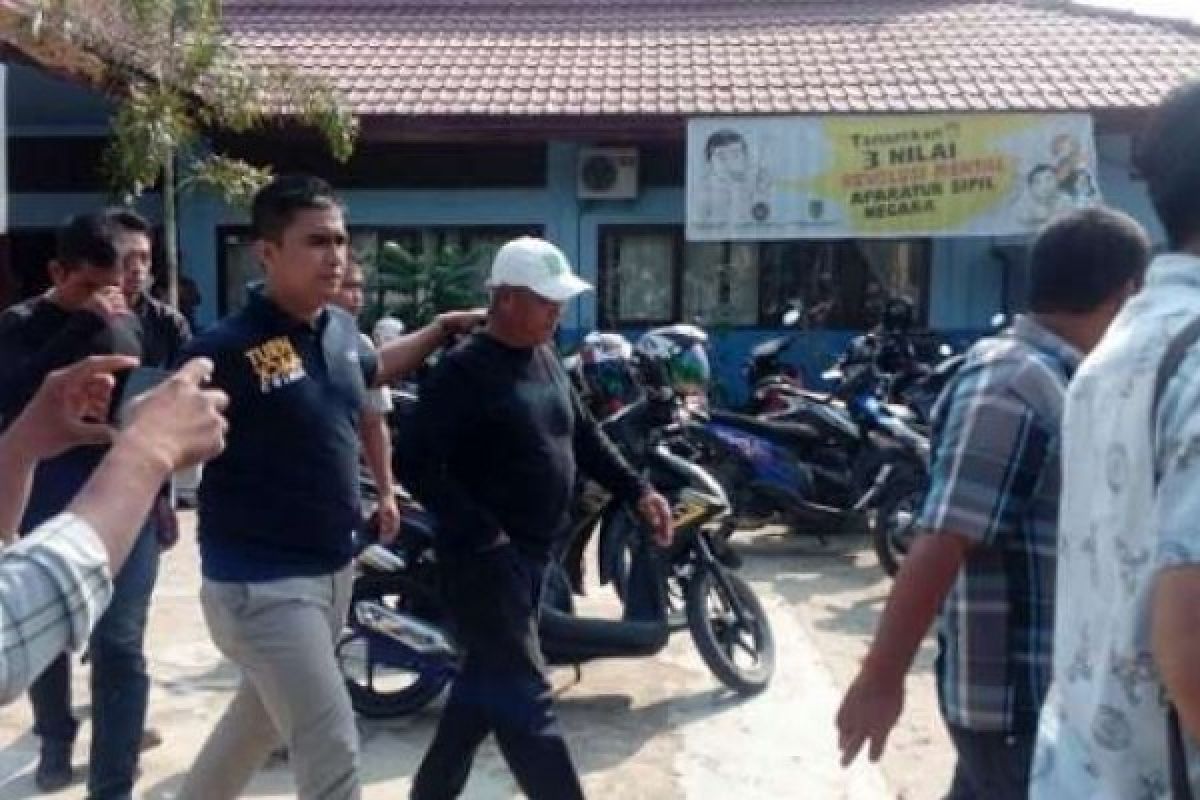 Enam Oknum Disdukcapil Inhil Terjaring Operasi Tangkap Tangan Pungli