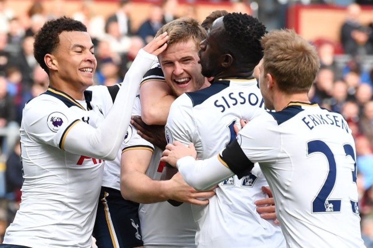 Spurs taklukkan rival abadi Arsenal 2-0