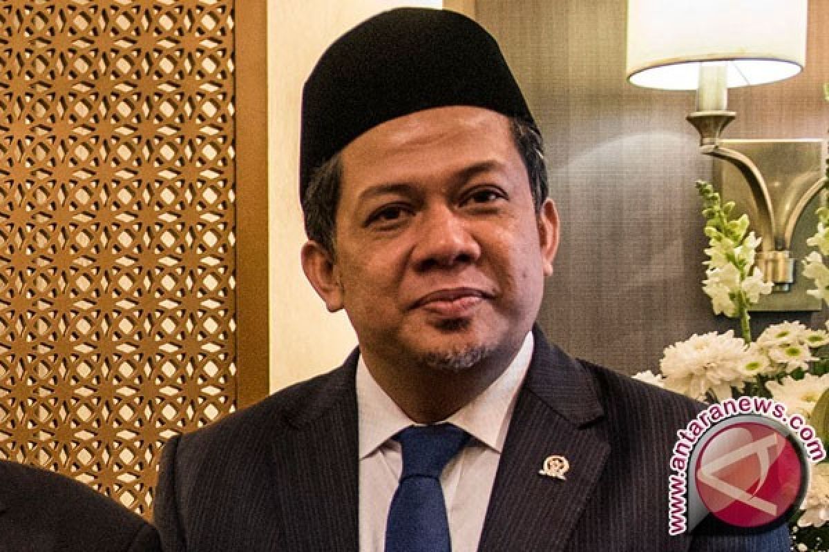 Fahri Hamzah susun naskah usul angket soal tenaga kerja asing