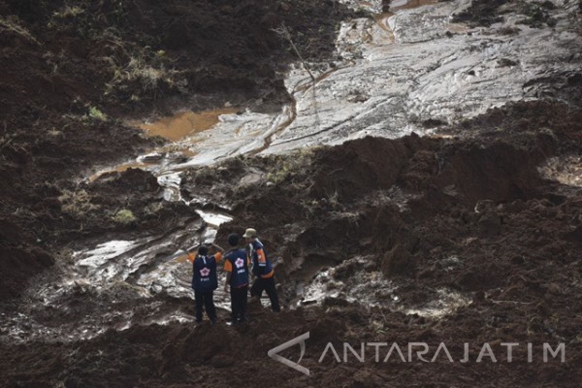 Pemprov Tanggung Jaminan Hidup Korban Longsor Ponorogo