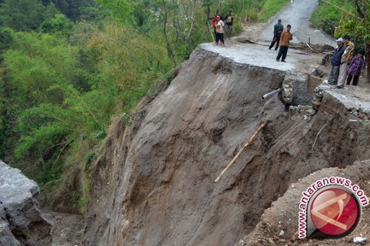 Longsor Ponorogo, 26 Korban Belum Ditemukan