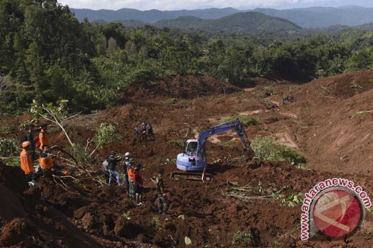 28 nama korban hilang terdampak longsor Ponorogo