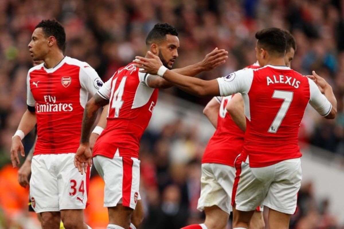 Klasemen Liga Inggris, Arsenal ancam kudeta Liverpool