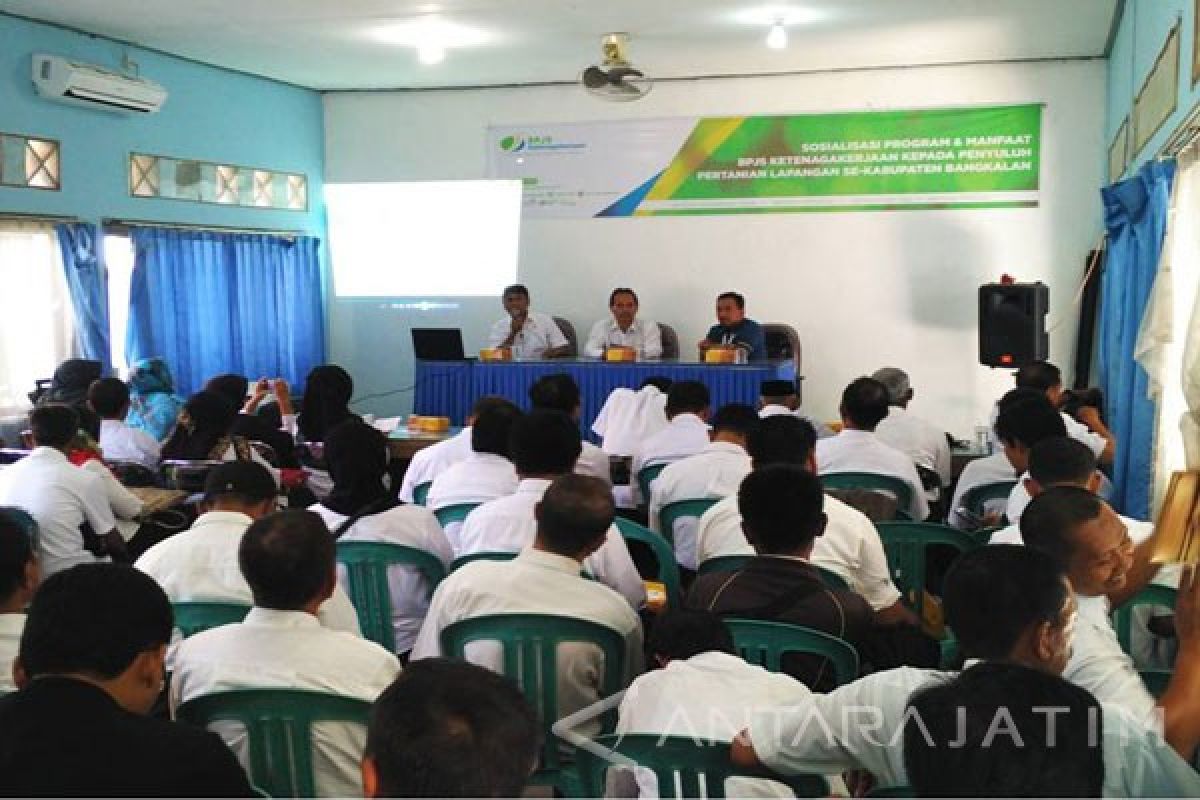 BPJS Ketenagakerjaan Beri Petugas Penyuluh Pertanian Bangkalan