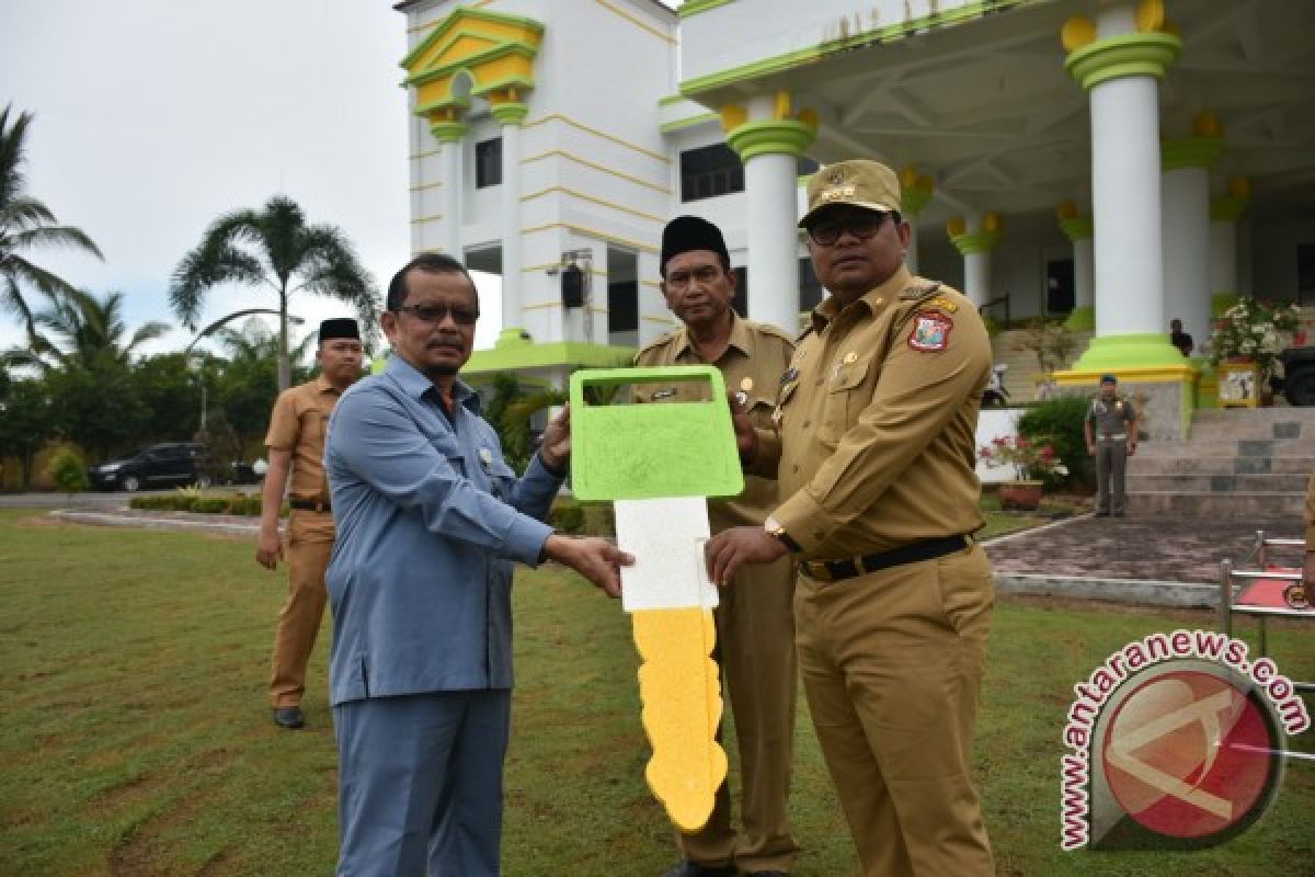 WALI KOTA TANJUNGBALAI TERIMA CSR INALUM