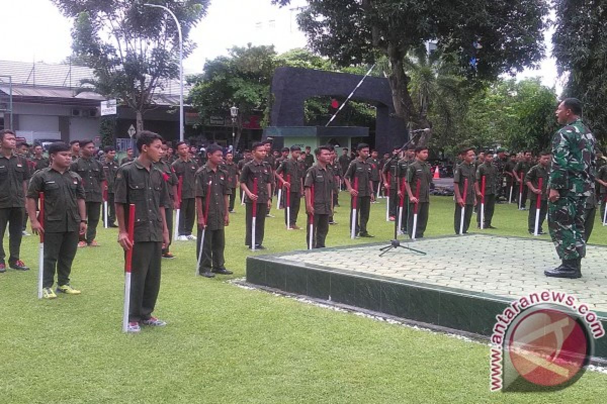 Ratusan siswa SMK ikuti pelatihan bela negara 